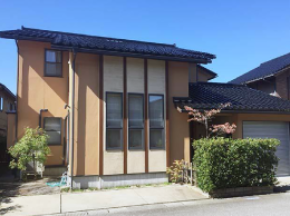 全国55,000件以上の<br class='visible-xs'>豊富な外壁・屋根リフォーム実績1